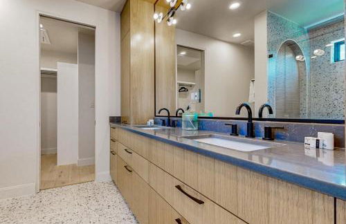 The Isabelle's - Units A & B - Foto 44