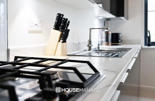 Modern Beautiful 5 bed -Sleeps 13 - Free Parking - Foto 20