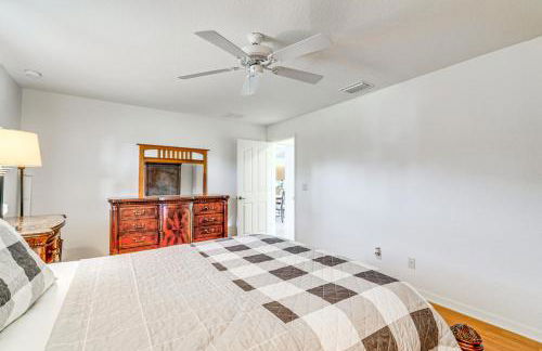 Port Charlotte Home about 3 Mi to Beach and Harbor! - Foto 17