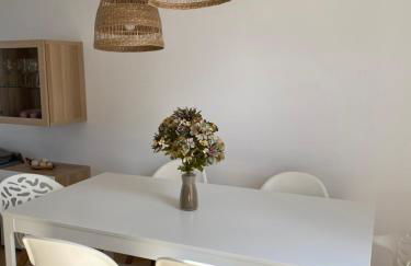 Adosado con fantásticas vistas al mar y piscina. - Foto 14