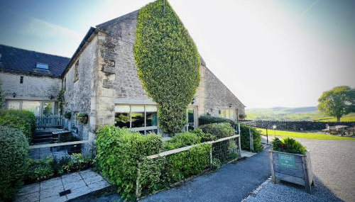 Priestley Cottage - Photo 2