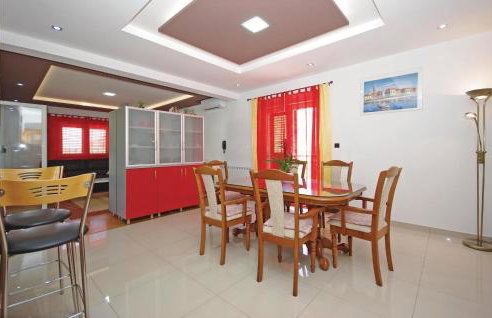 Gorgeous Home In Umcani - Foto 35