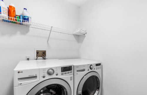 Mario Manor Heated Pool King Bed Game Room Near Disney - Foto 37