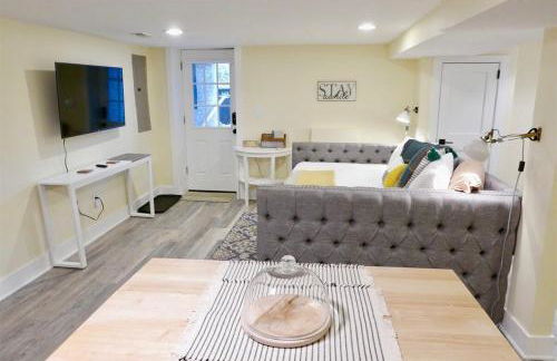 Cozy Industrial Bijou Studio with parking - Foto 11