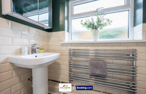 Stylish 2 BR Townhouse By StirkMartin Stays Short Lets & Serviced Accommodation Cardiff With Free Parking & Sleeps5 - Foto 40