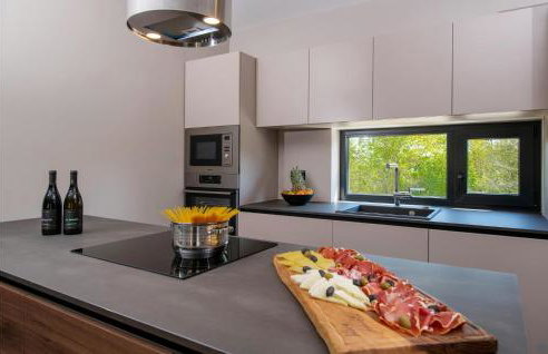 Amazing Home In Labin With Sauna - Photo 6