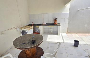 Casa ampla mobiliada com estacionamento para até 5 veículos - Foto 50