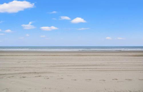 Sunshine House #2-Selfie-Friendly - Steps to Beach - Foto 31