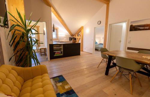 Gaul Lodge - für bis zu 8 Gäste, inkl Königscard, 4 Schlafzimmer, 2 Bäder, große Küche, gratis Parken & WLAN, Self Check-in - Foto 4