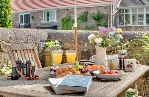 Honeysuckle Cottage - Photo 2