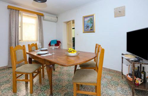 Apartments with parking space Konjevrate, Krka - 24487 - Foto 8