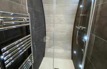 Pirnie Lodge Holiday Lets - Foto 8