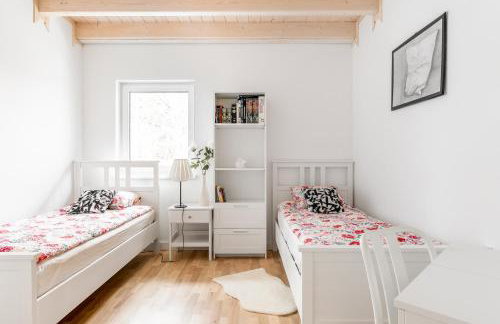 Babiogórska Perełka w skandynawskim stylu z sauną i kominkiem - Foto 11