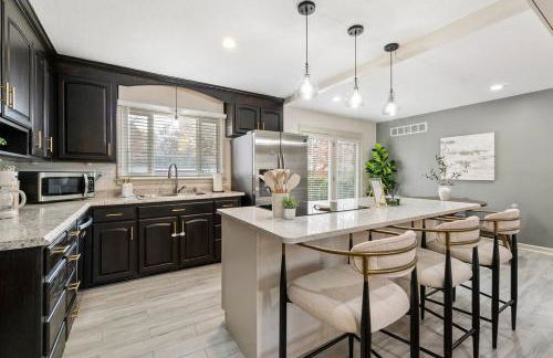 Nall Hills Gem! Great location & new interior! - Foto 24