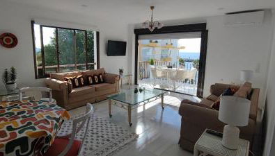 Marbella Suite - Photo 5