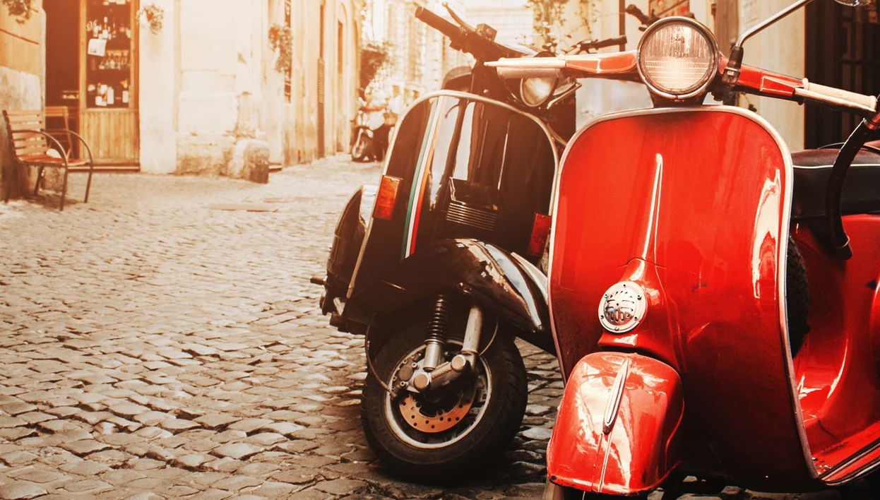 Tour en vespa por Bolonia