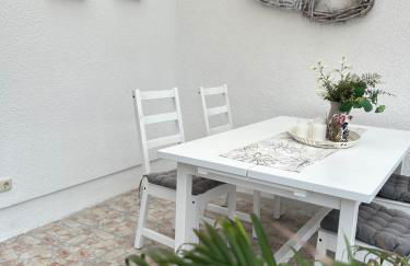 Stilvoll-Fewo mit Garten - Photo 9