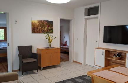 Zum Rebberg Ferienwohnungen - Foto 40