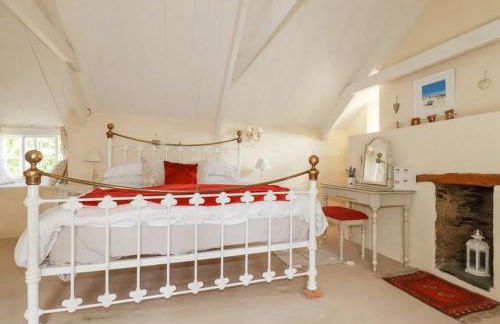 Meadowside Cottage, Characterful Grade 2 Listed Cottage near to Wadebridge and Padstow - Foto 19