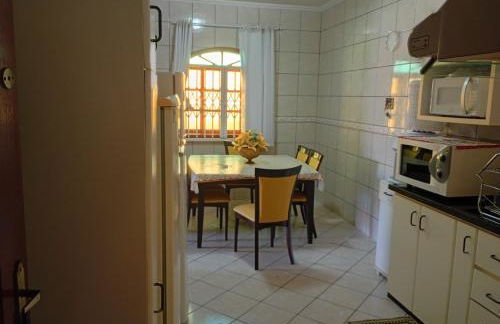 Casa 4 Quartos garagem 3 carros, churrasqueira e ar condicionado, - Foto 32