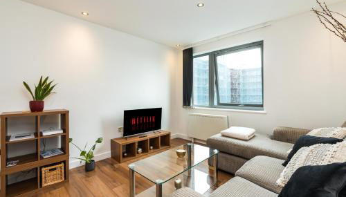 Direct Tube Links to Central London , Walk to Station one bedroom flat in Greater London, ID required - Foto 3