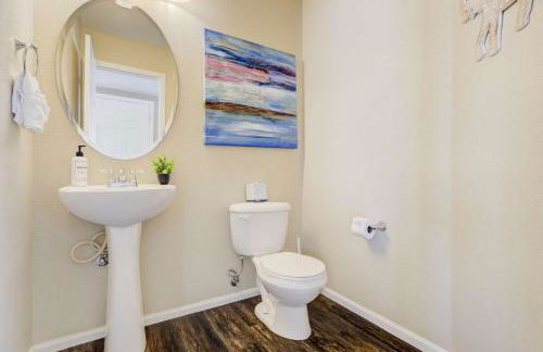 Silver Outpost Near Peterson SFB & Game Lounge - Foto 14