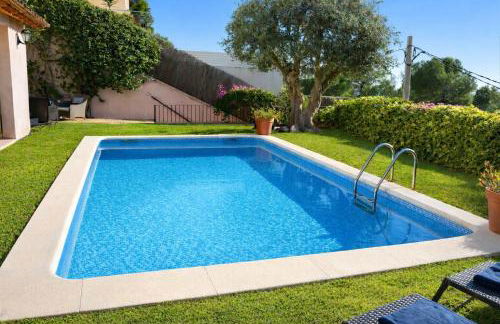 Villa Sitges Julia Vista Espectacular 2 k m s de la Playa Comoda & Area Tranquila Amplitud interior y plana - Photo 7