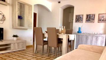 Sea Rocks House - Photo 2