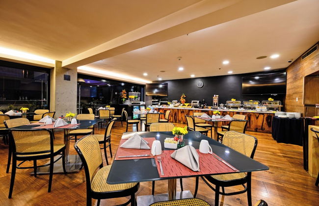 Las Suites Campos Eliseos - Foto 69