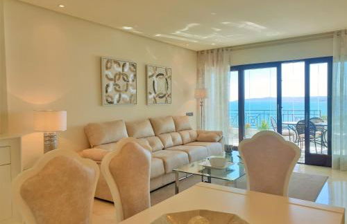 LUXURY APARTMENT FRONTAL TO THE SEA IN ESTEPONA DONCELLA BEACH - Photo 11