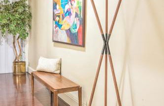 Chic 4BR Dwelling with Backyard in Philadelphia - Foto 27