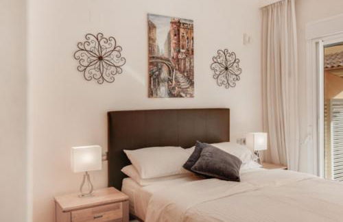 Aloha Hill Club LLuxury 5 Star Golf Resort Near Puerto Banus and Marbella - Foto 14