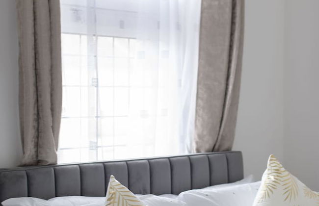 Fortified Three Bedroom Home - Foto 15