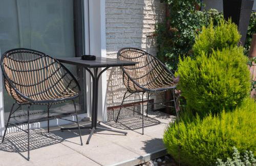 Apartment PLAZA -Wallbox 11kW- Private SPA- Jacuzzi, Infrared Sauna, Luxury massage chair, Parking, Entry with PIN 0 - 24h, FREE CANCELLATION 24 hours before Check In,Premium pillows and mattress - Photo 58