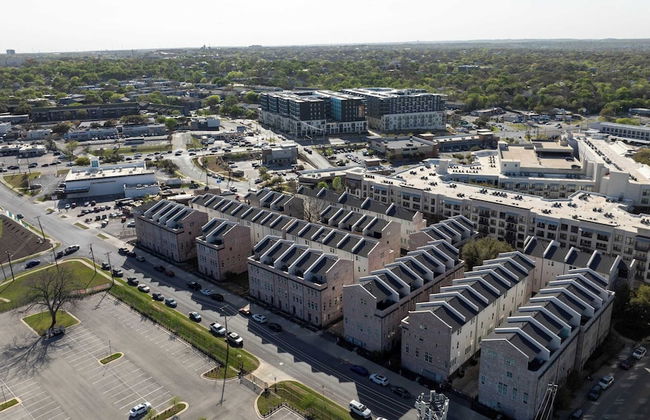 Modern Home, Private Balcony, Near Rainey & Lady Bird Lake Haus of Z - Foto 39