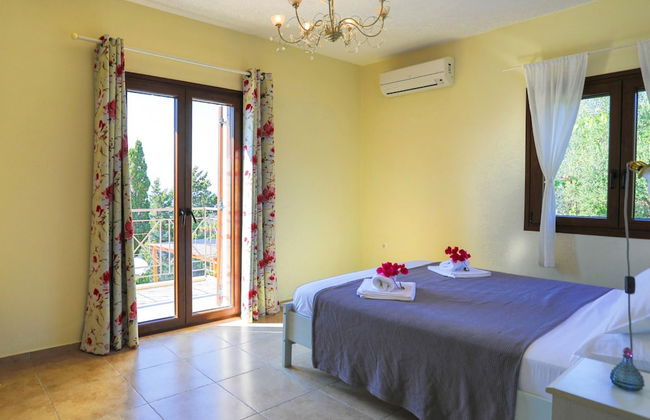 Villa Aloni in Paxi With 2 Bedrooms and 3 Bathrooms - Photo 23