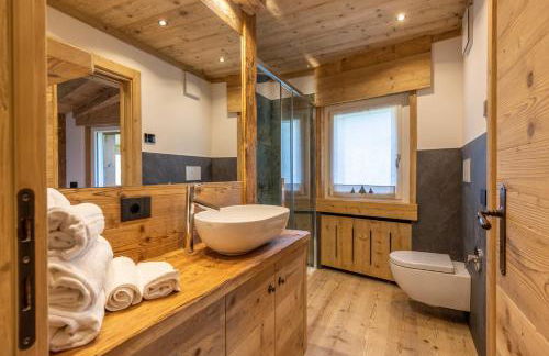 Lino Deluxe Suite - Photo 21