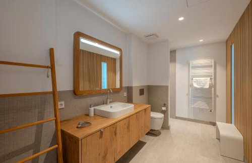 Marina Apartment Seeblick mit Pool und Sauna - Photo 16