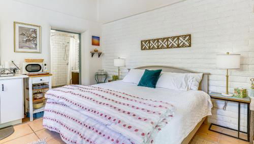 Casa Paloma Studio Artsy and Airy with Hot Tub Access - Foto 4