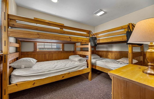 Poplar Point Condo Unit 12A - Two Bedroom Condo - Foto 6