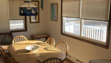 Great Value - Oceanside Raised Ranch Location Is Perfect For Walking To Beach, Restaurants, Pizza, Ice Cream Or Coffee 13419 - Foto 5