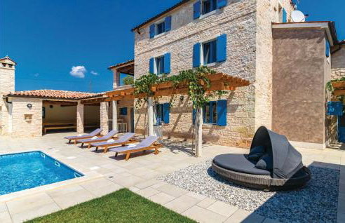 Nine-Bedroom Holiday Home In Bokordici - Foto 2