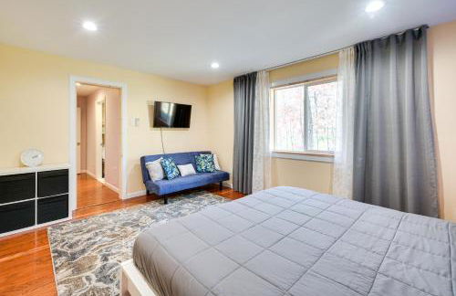 Serene Springfield Retreat on 6 Acres with Hot Tub! - Foto 11