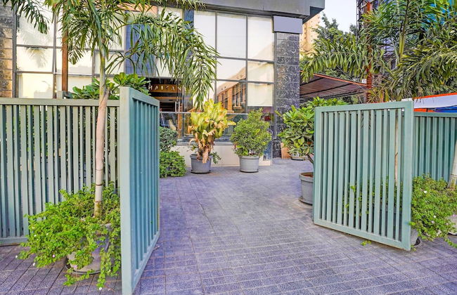 Luxury Elegance at Magarpatta City Pune - Foto 10