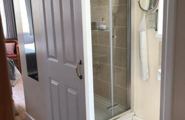 The Annexe Room Hea Close - Photo 12