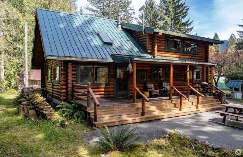 Riverfront cabin with hot tub and sauna 1st floor - Foto 1