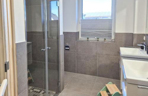 Traumhafte FeWo mit Garten und Sauna an der Küste - Foto 16