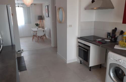 Un appartement lumineux avec vue exceptionnelle avec 3 chambres - Foto 18