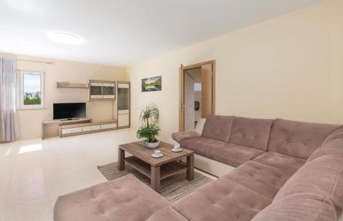 4 Bedroom Gorgeous Home In Pican - Photo 3