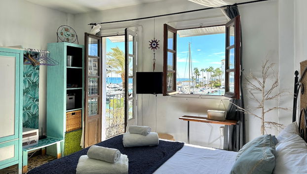 Sea view loft in La Duquesa close to beach - Photo 5, Chambre